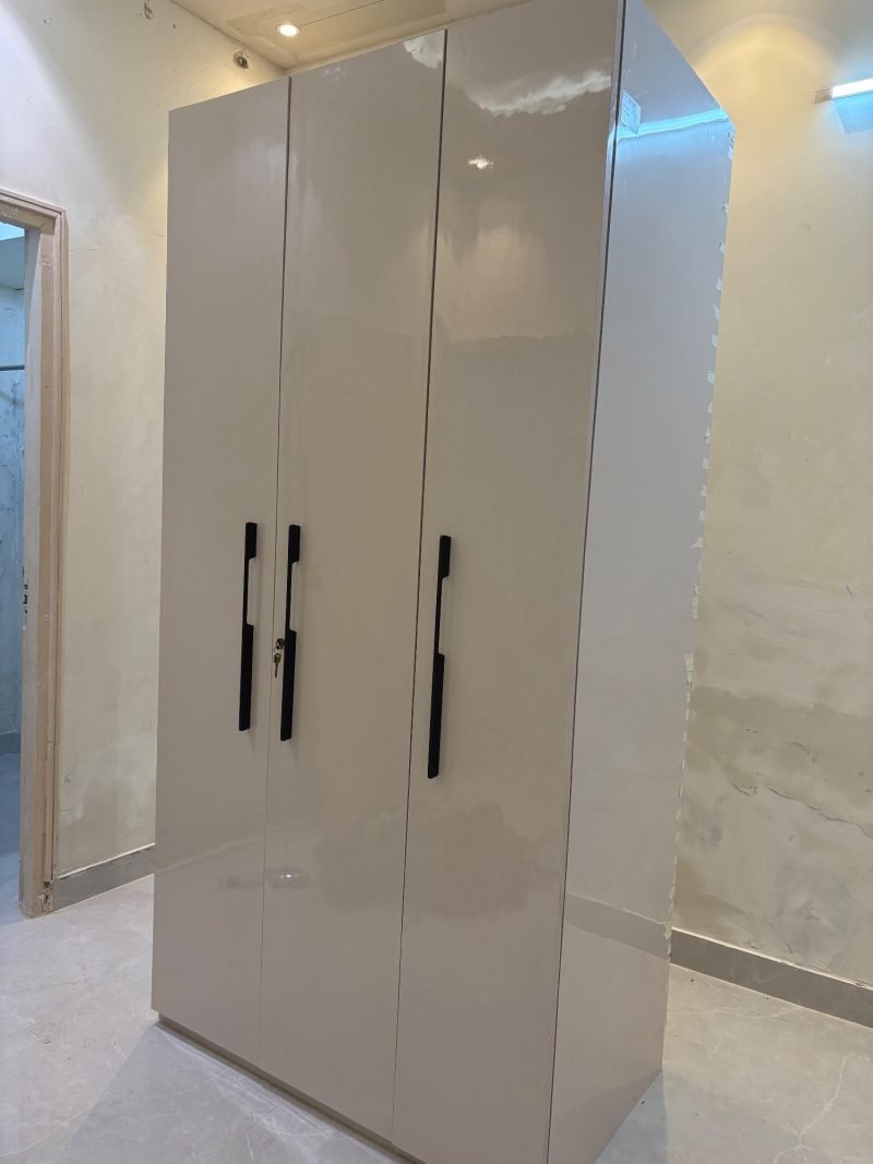 Modern Wardrobe Design | A TO Z INTERIOR DESIGNER